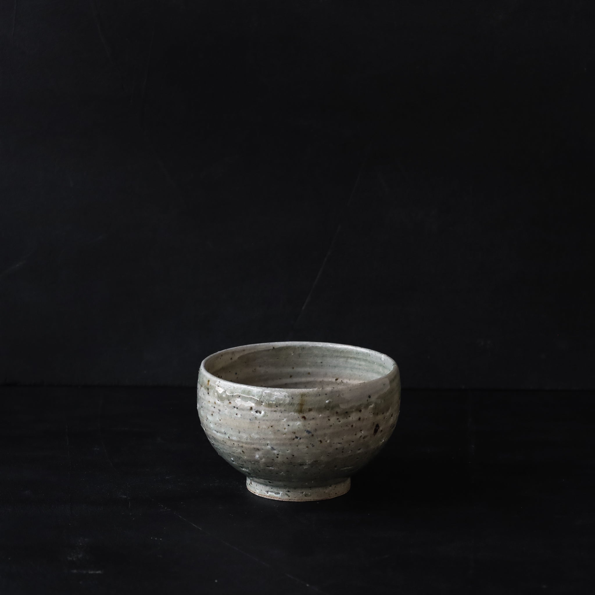 26-OM-23 Hakeme (Brushstroke) Koro Wan / Small Round Bowl