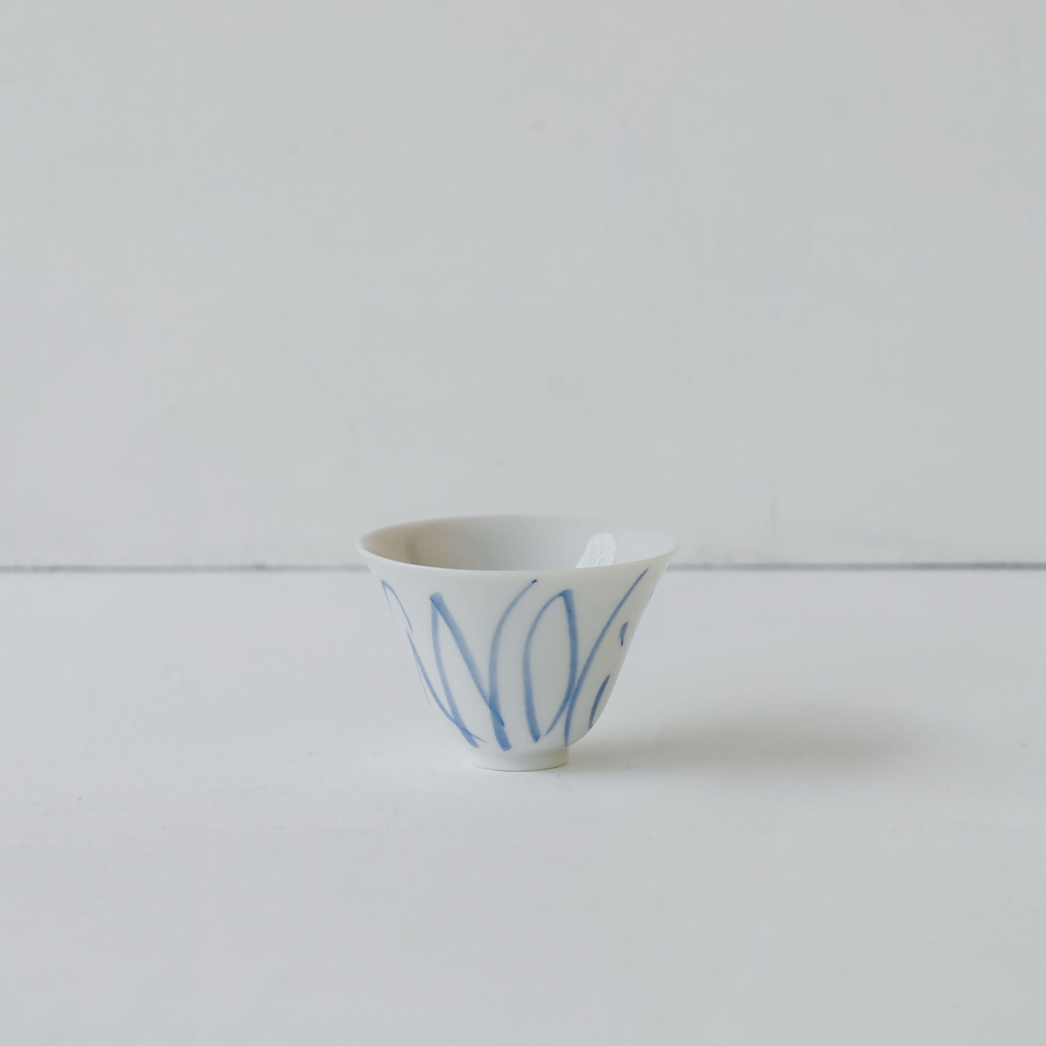 Yuichi Murakami Pure White Porcelain Tea Cup with Handwritten "No Tea No Life"