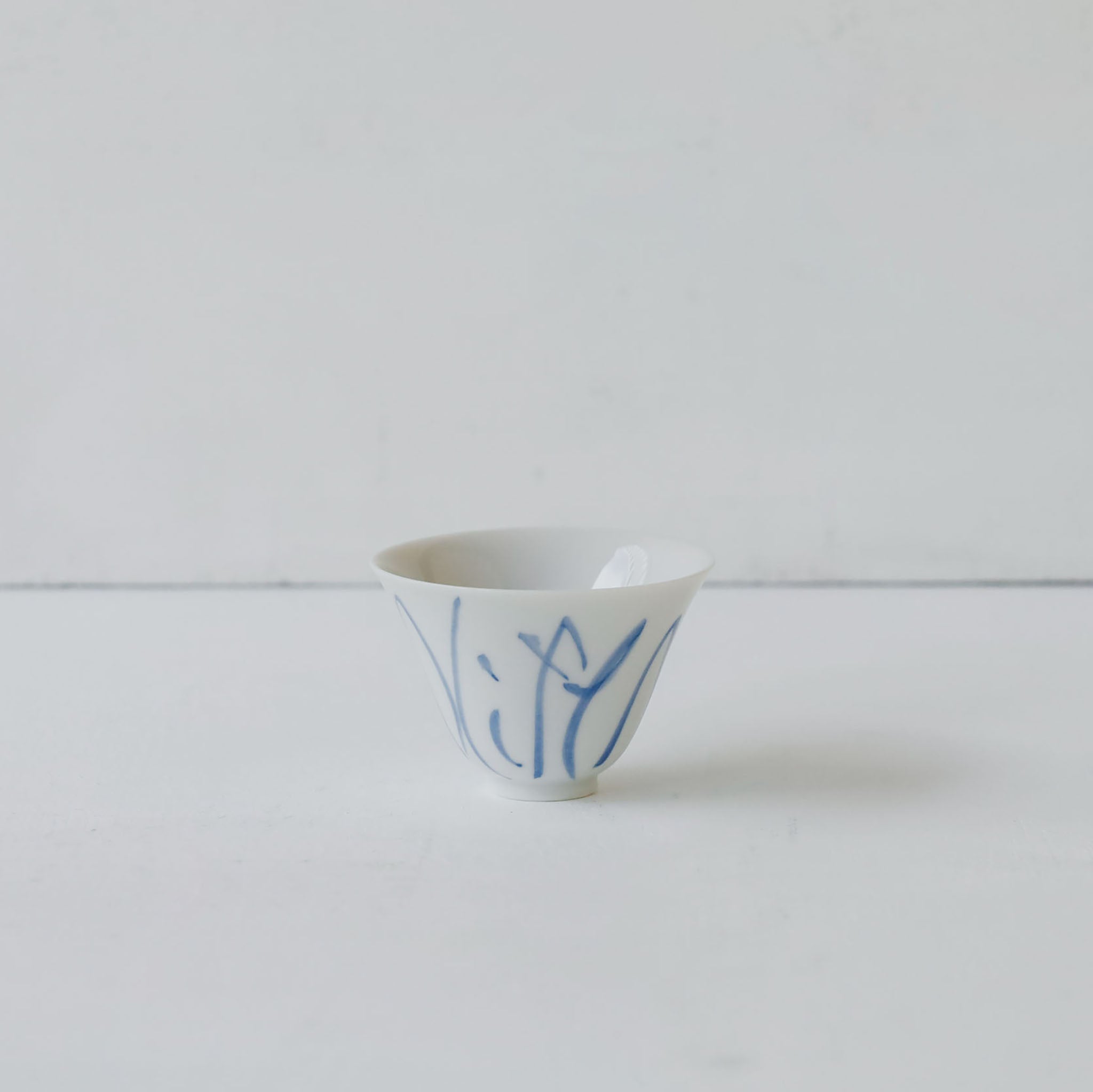 Yuichi Murakami Pure White Porcelain Tea Cup with Handwritten "No Tea No Life"