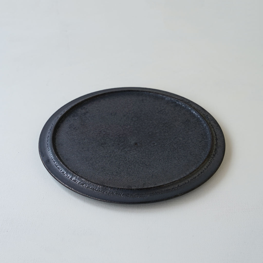 船串篤司 plate 黒