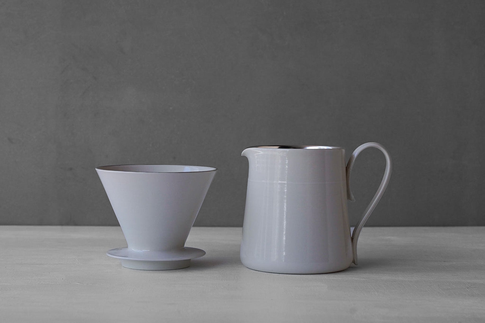 Tatsuya Hattori White Silver Glaze Coffee Dripper