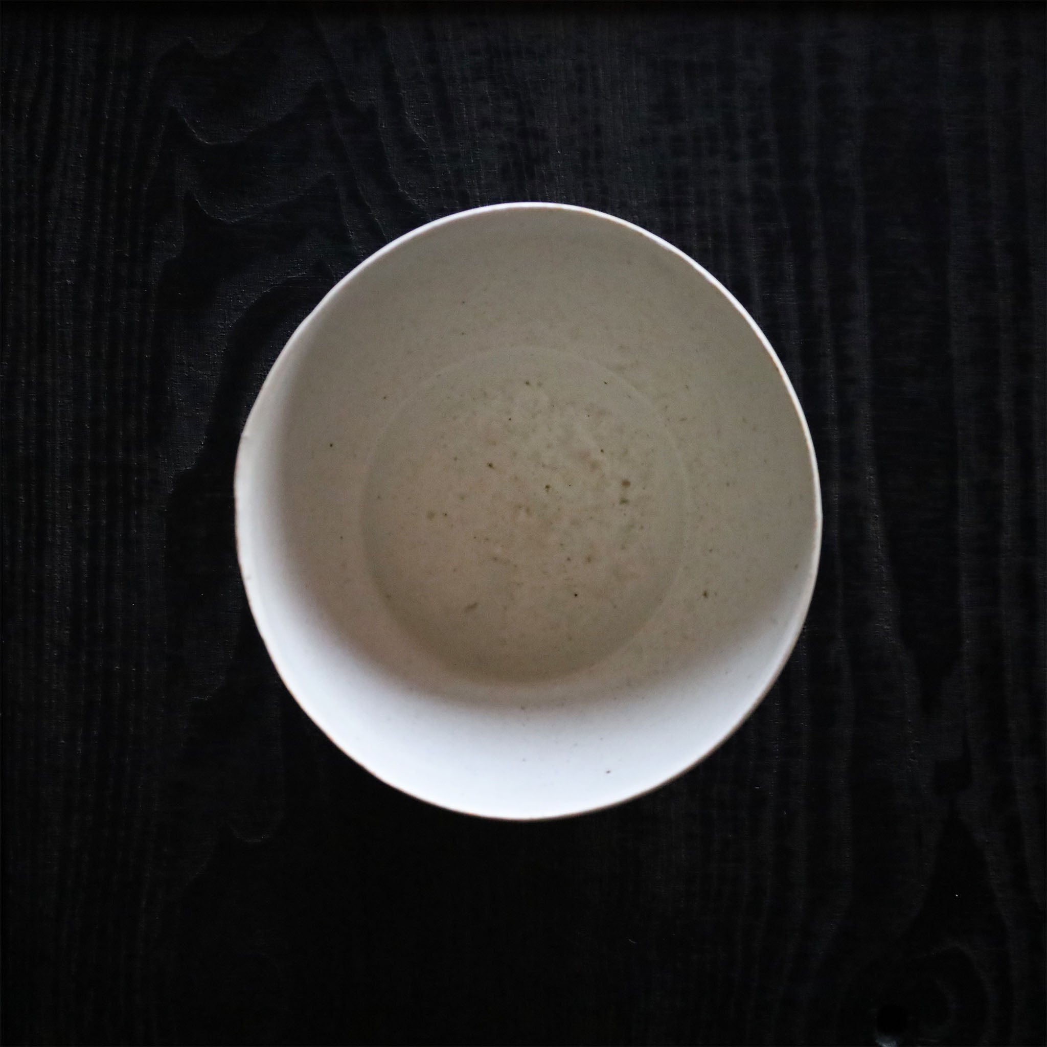 ●24-TO-9Shingo Oka White Porcelain Flower Vase
