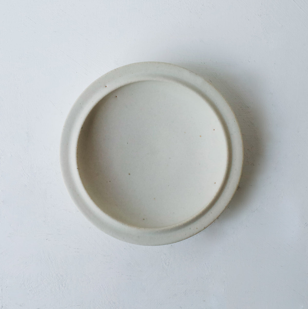 船串篤司 プレート round 15cm 白