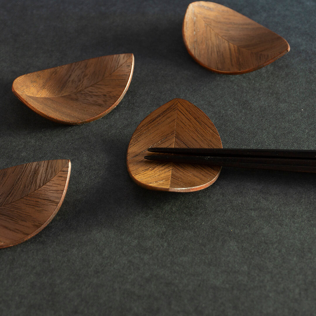 Hashioki Chopstick Rest (Walnut)