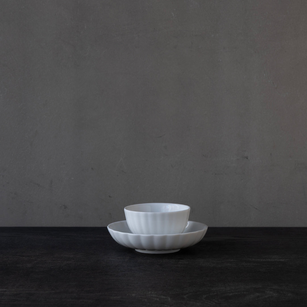 ●25-YM-30 白磁輪花ティーボウル